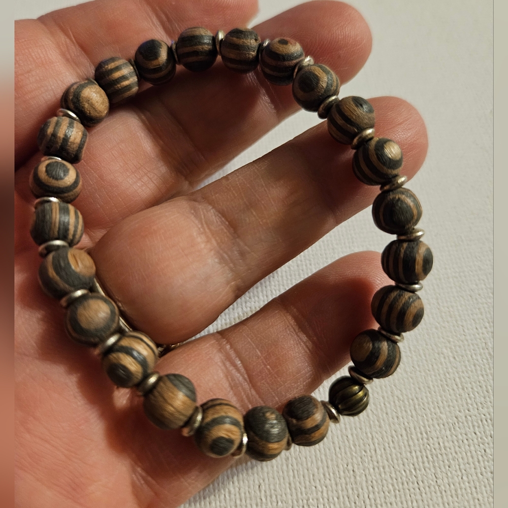 COPY - Unique HANDMADE Natural AmberWood Beaded Stretch Bracelet - Picture 4 of 5